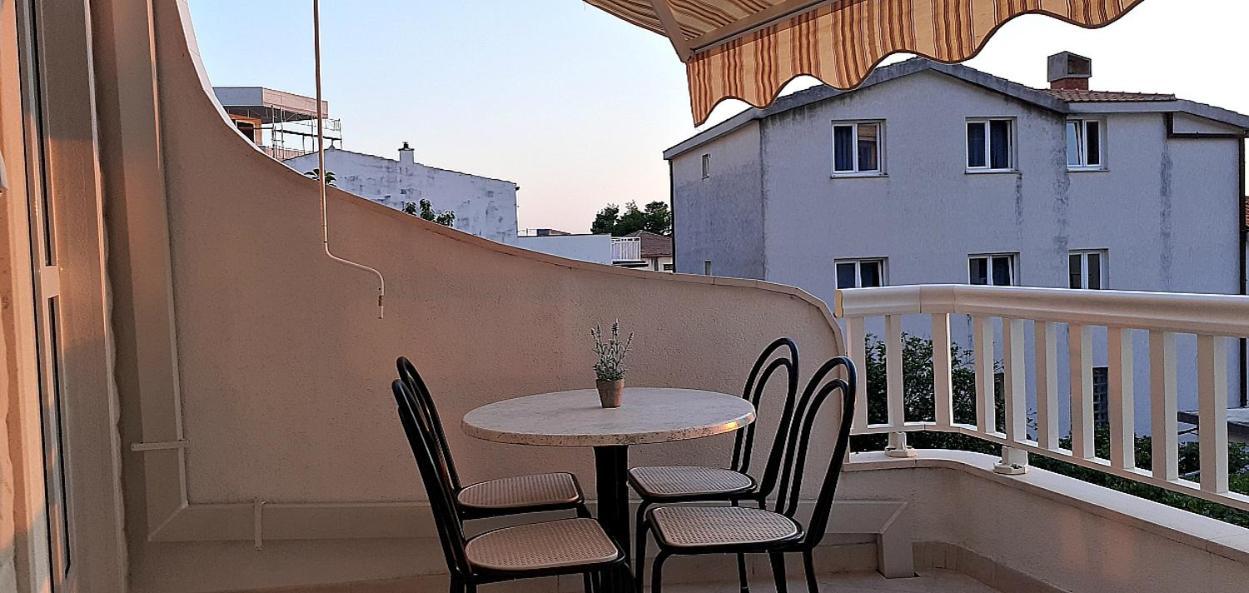 Apartments Villa Bonaca Baška Voda الغرفة الصورة
