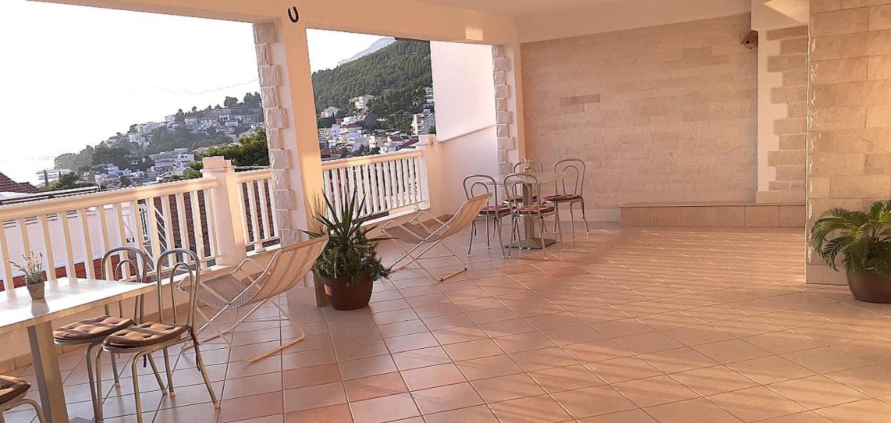 Apartments Villa Bonaca Baška Voda الغرفة الصورة