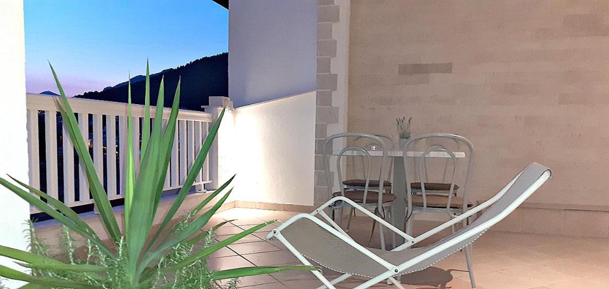Apartments Villa Bonaca Baška Voda الغرفة الصورة