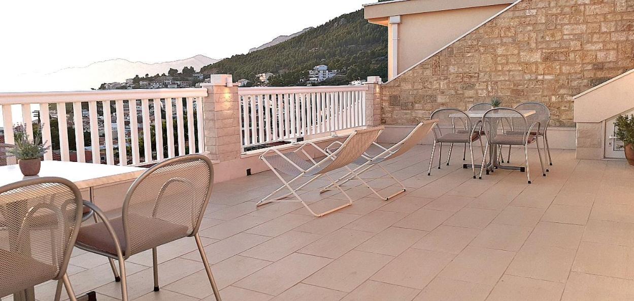 Apartments Villa Bonaca Baška Voda الغرفة الصورة